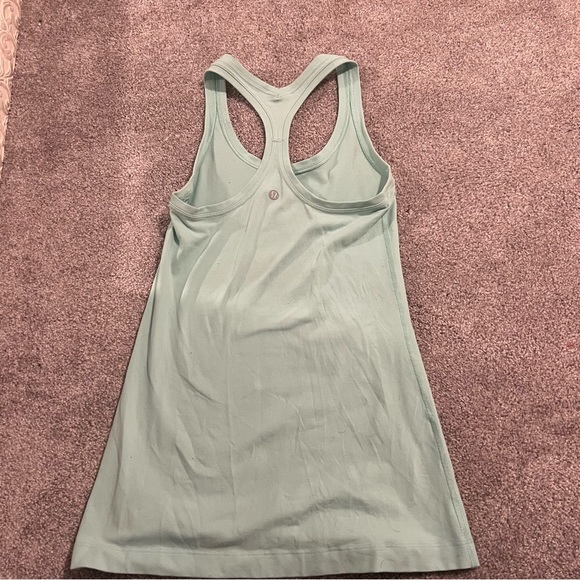 lululemon light teal tank top size 4! - Picture 3 of 5